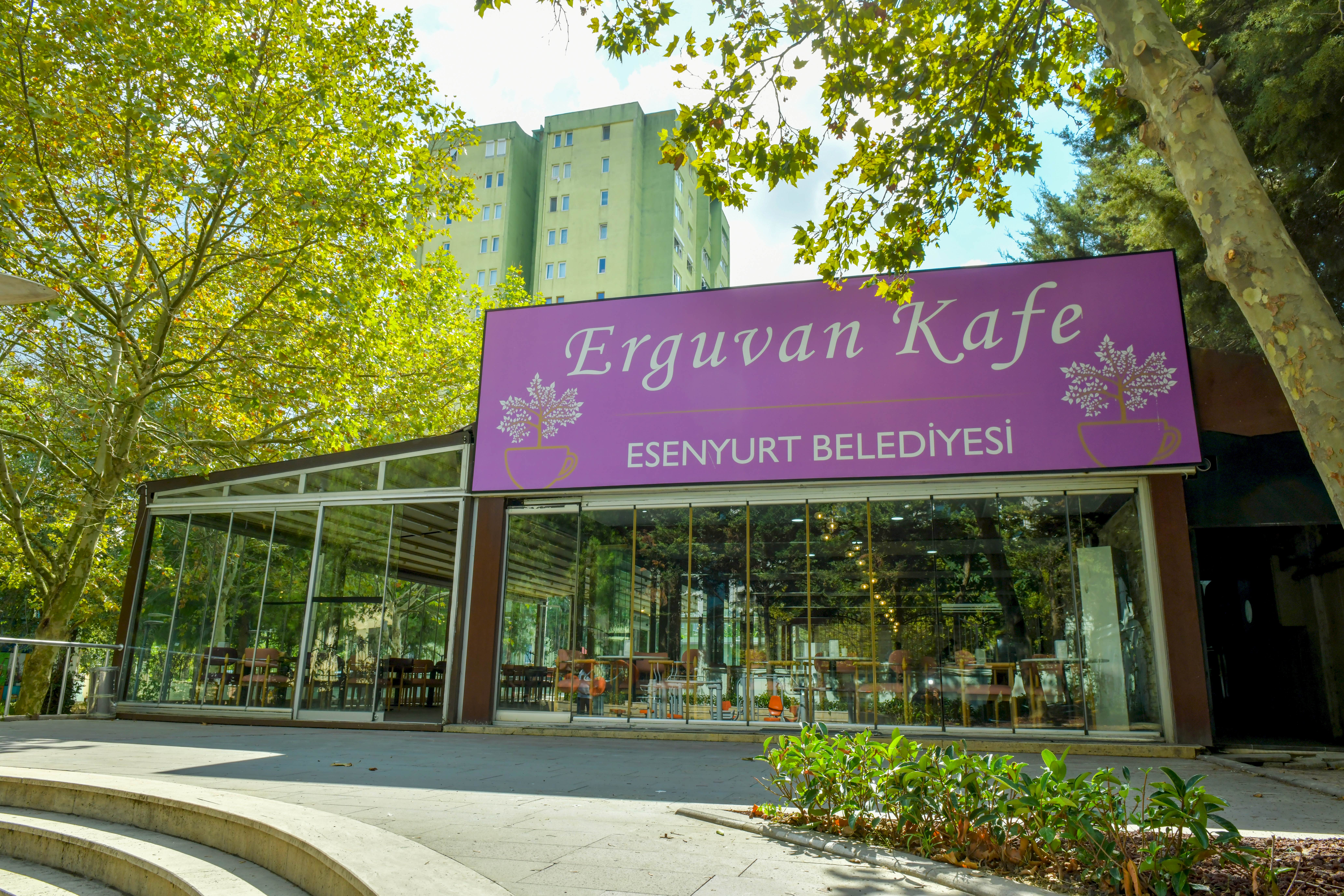 Erguvan Kafe